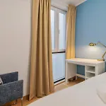 Downtown 42 * Сетубал
