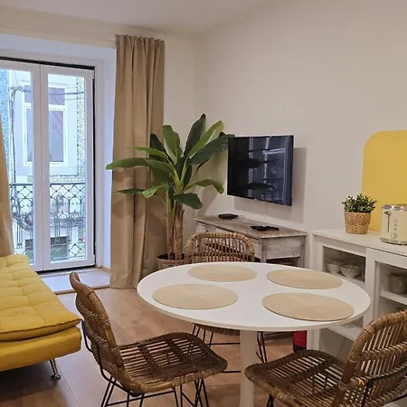 Downtown 42 Apartment